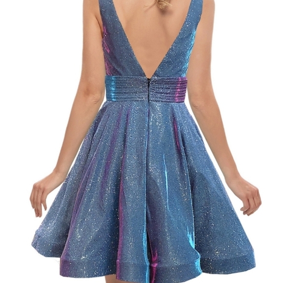 Grab-A-Dress Special Grey Iridescent Sleeveless Fit & Flare Dress Size 0 - Picture 2 of 10